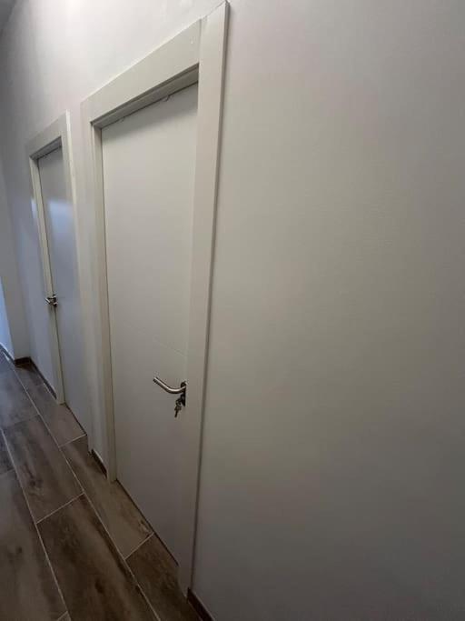 Apartamento Recien Reformado Con 5 Habitaciones Y 3 Banos Madrid Exteriör bild