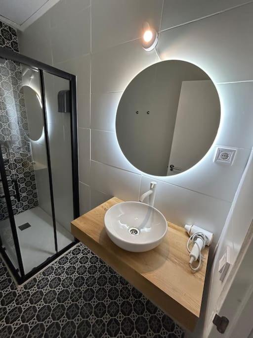 Apartamento Recien Reformado Con 5 Habitaciones Y 3 Banos Madrid Exteriör bild